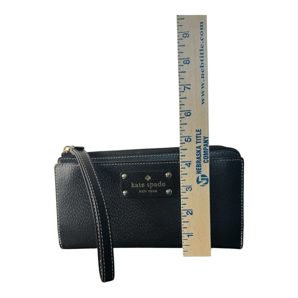 Kate Spade WLRU1779 Wellesley Layton  Black Textured Wristlet Bag Zip Wallet